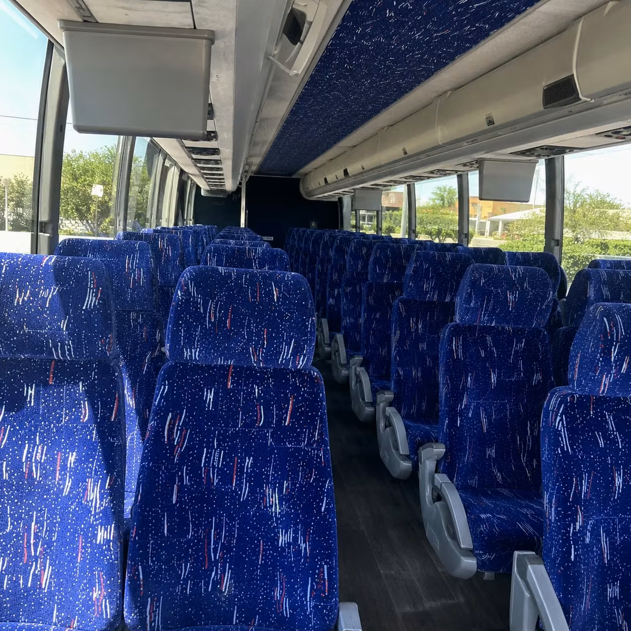 charter buses to the gladys porter zoo make brownsville field trips unforgettable